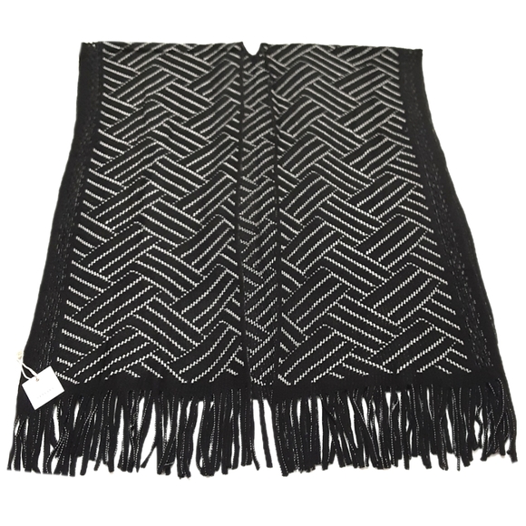 Ruana Wrap With Fringe - Picture 6 of 11